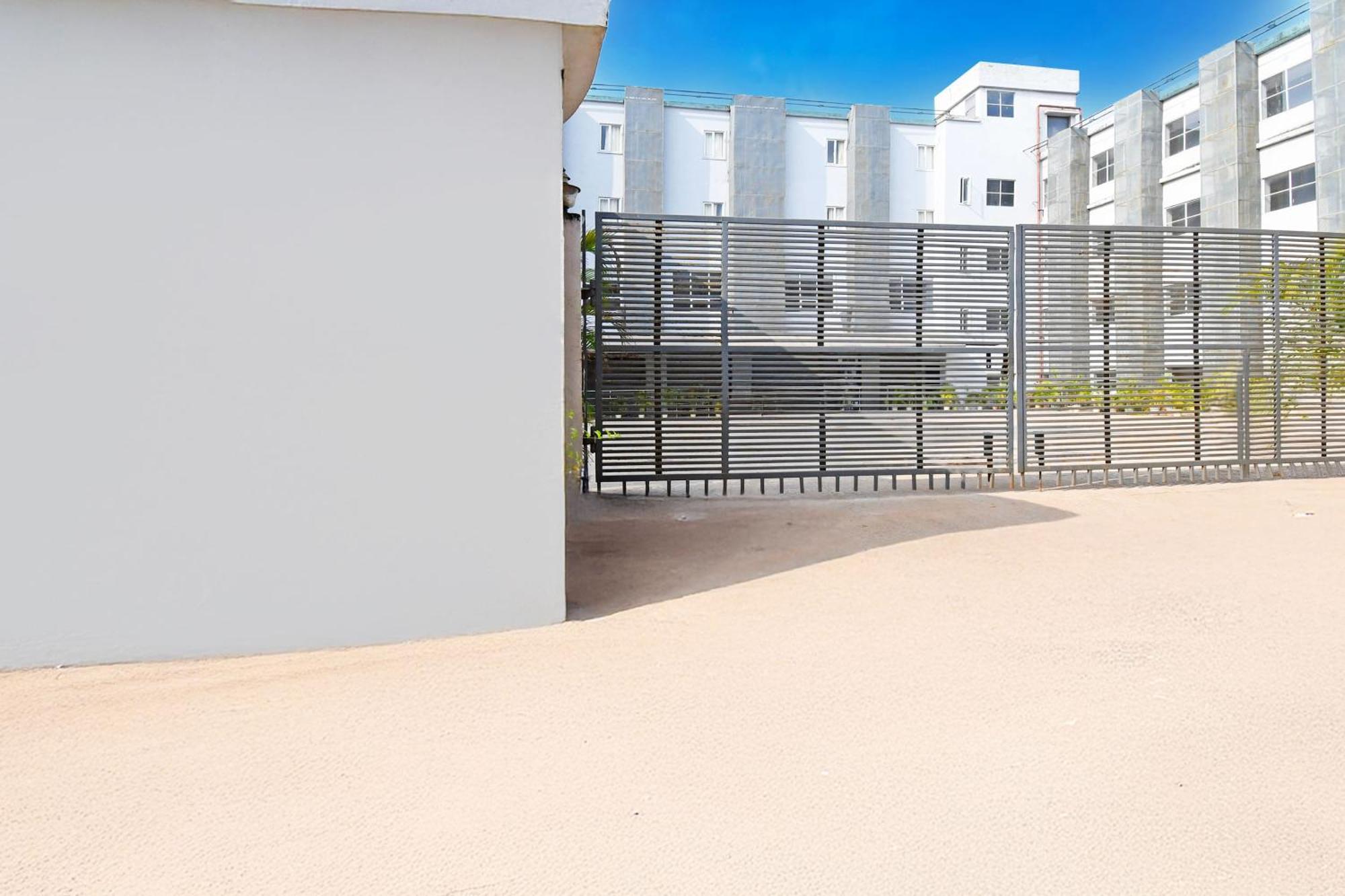 Super Townhouse Mancheswar Industrial Estate Hotel Бхубанешвар Екстериор снимка