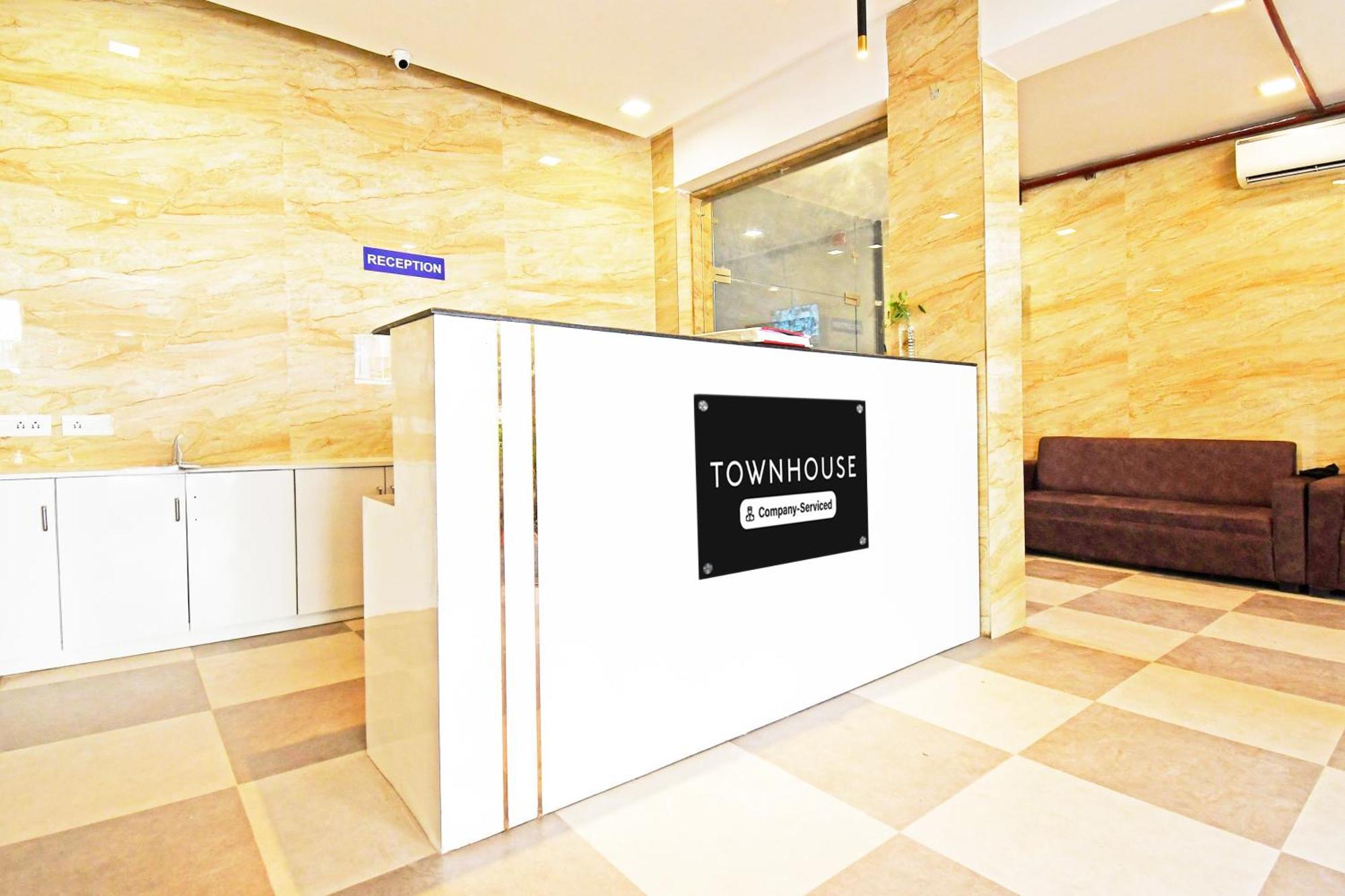 Super Townhouse Mancheswar Industrial Estate Hotel Бхубанешвар Екстериор снимка