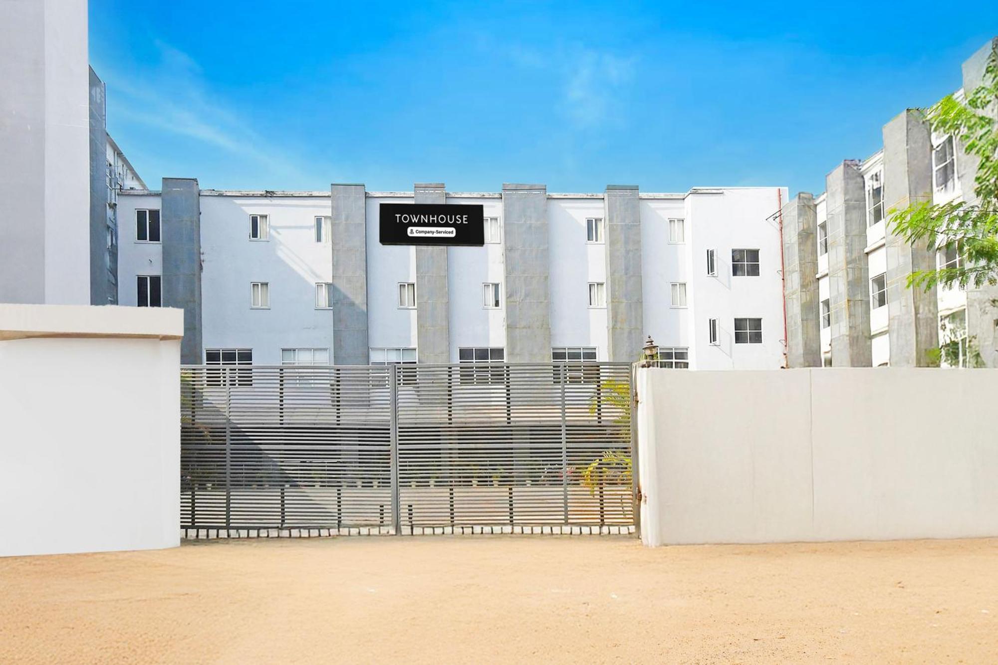 Super Townhouse Mancheswar Industrial Estate Hotel Бхубанешвар Екстериор снимка