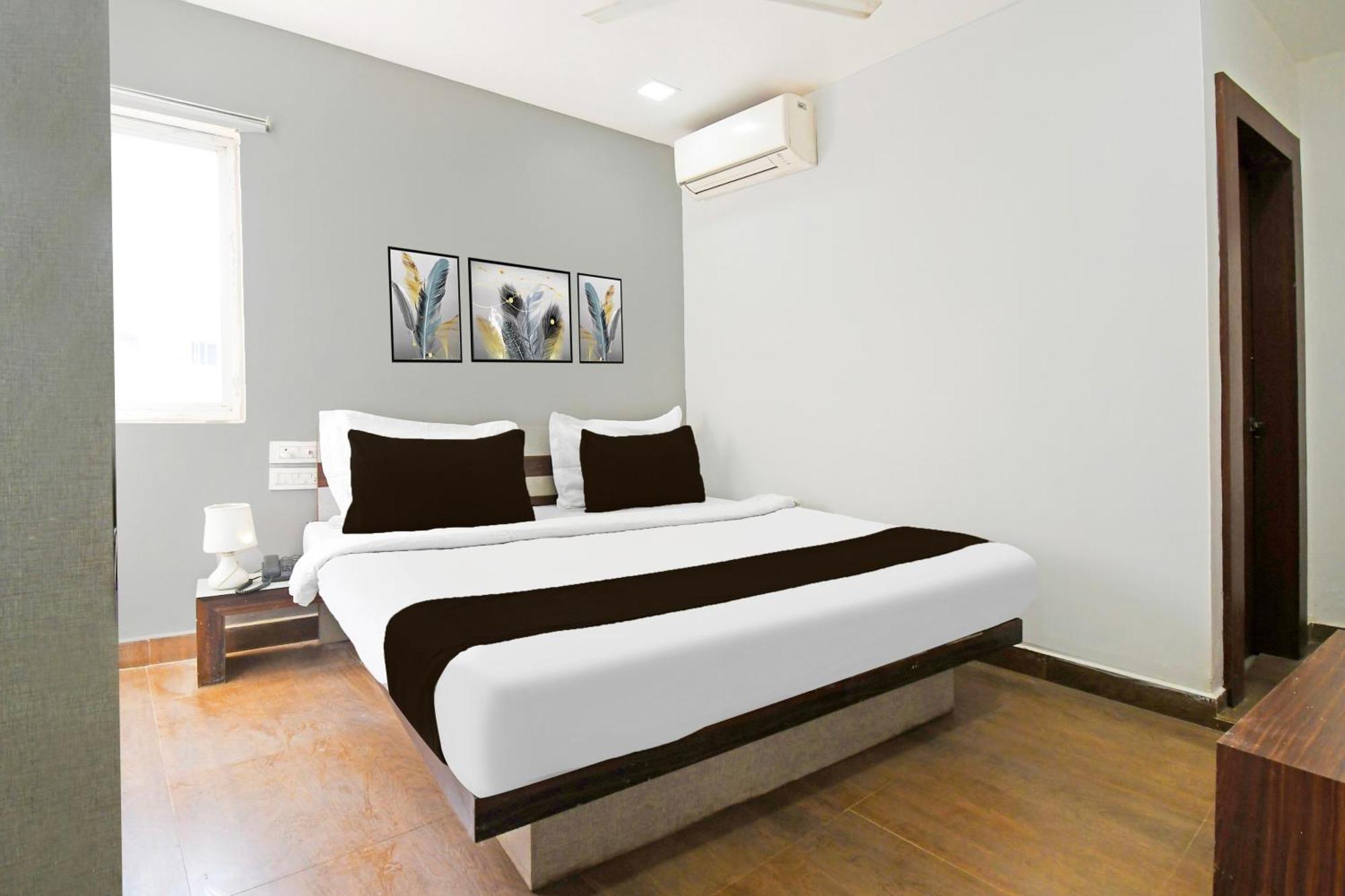 Super Townhouse Mancheswar Industrial Estate Hotel Бхубанешвар Екстериор снимка