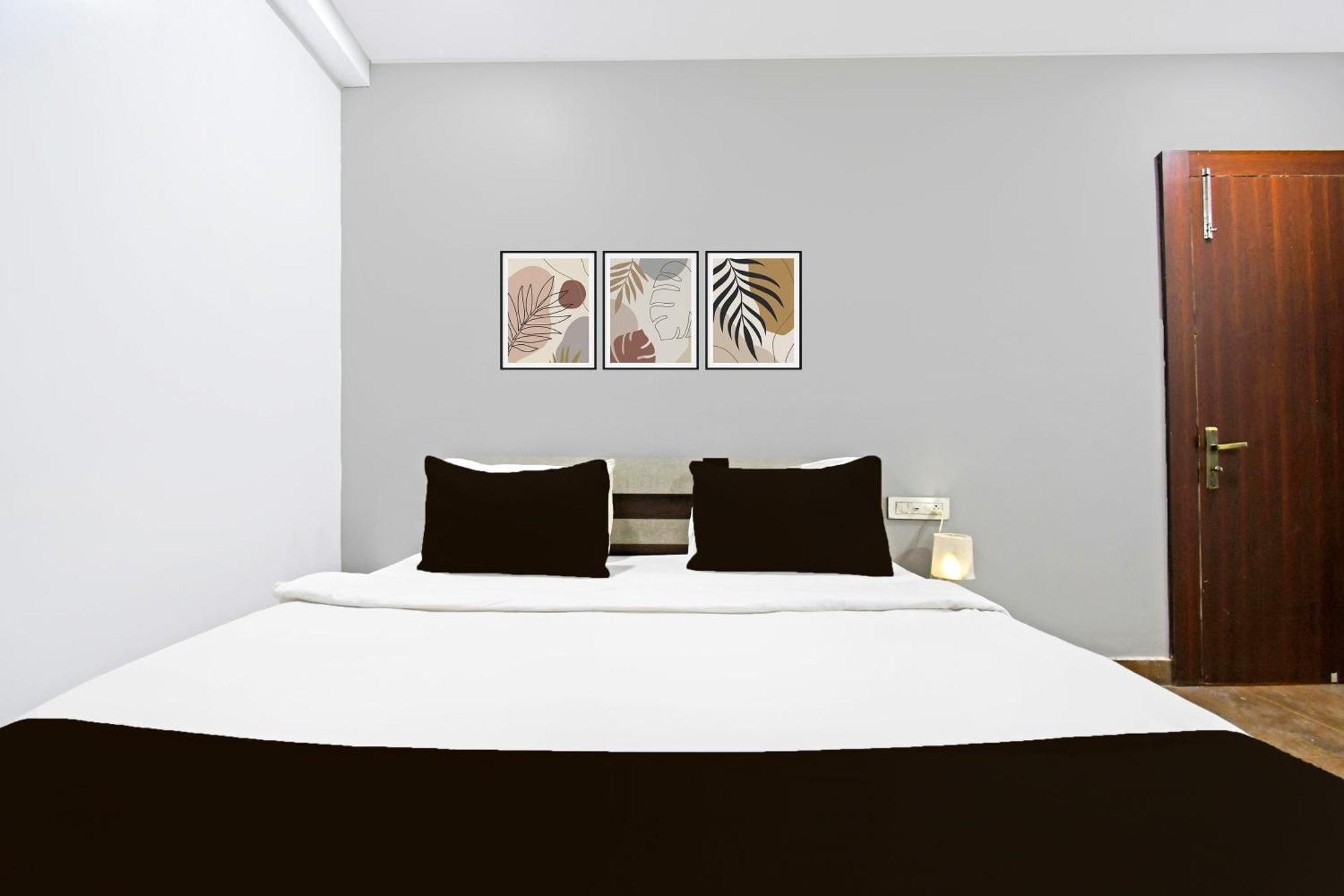Super Townhouse Mancheswar Industrial Estate Hotel Бхубанешвар Екстериор снимка